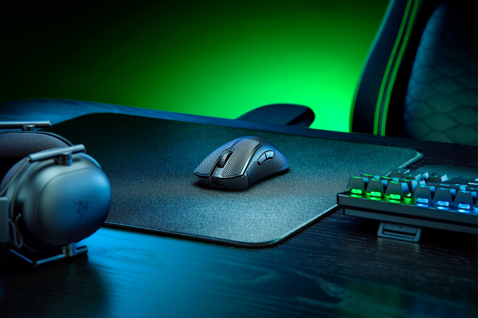 Razer anuncia o DeathAdder V3 PRO, uma nova versão ultraleve do icônico mouse gamer