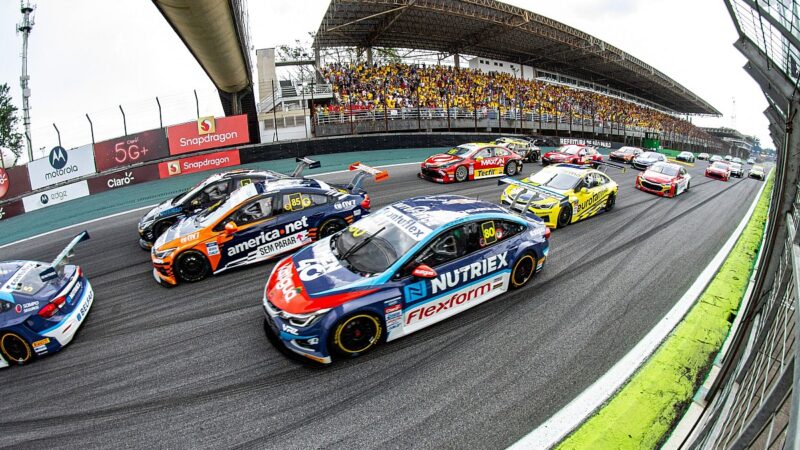 Hogwarts Legacy invade Interlagos em parceria com a Stock Car