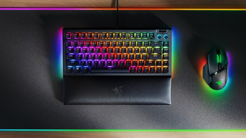 Razer BlackWidow V4 75%: Teclado Gamer com Personalização Avançada