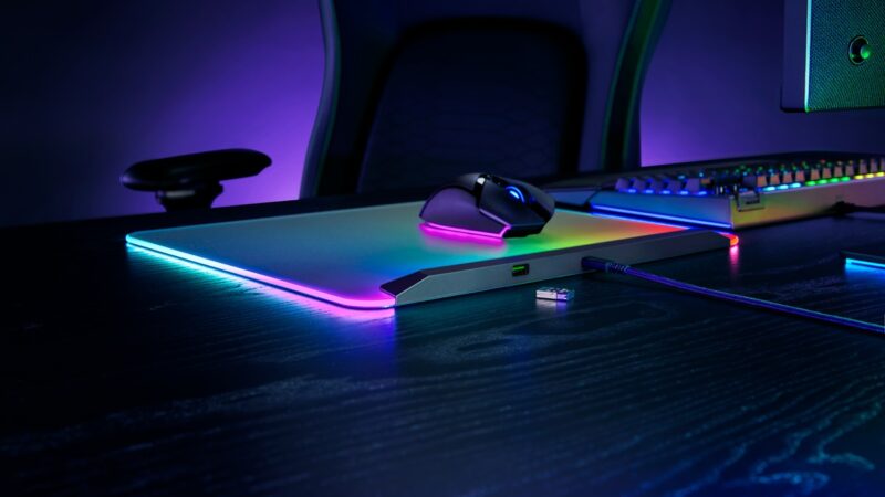 Razer anuncia Firefly V2 Pro, o primeiro mousepad gamer do mundo com retroiluminação LED